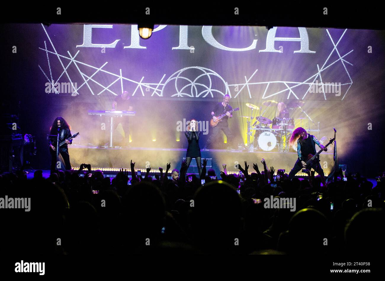 Epica si esibisce al Floyd Live Music Venue / Atene, Grecia, ottobre 2023 Foto Stock