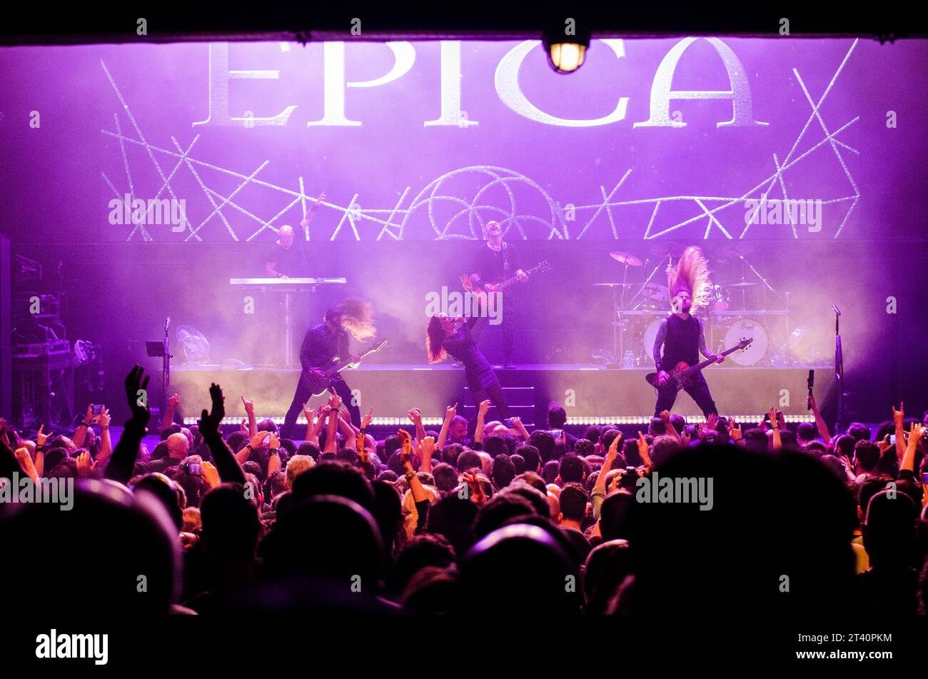 Epica si esibisce al Floyd Live Music Venue / Atene, Grecia, ottobre 2023 Foto Stock