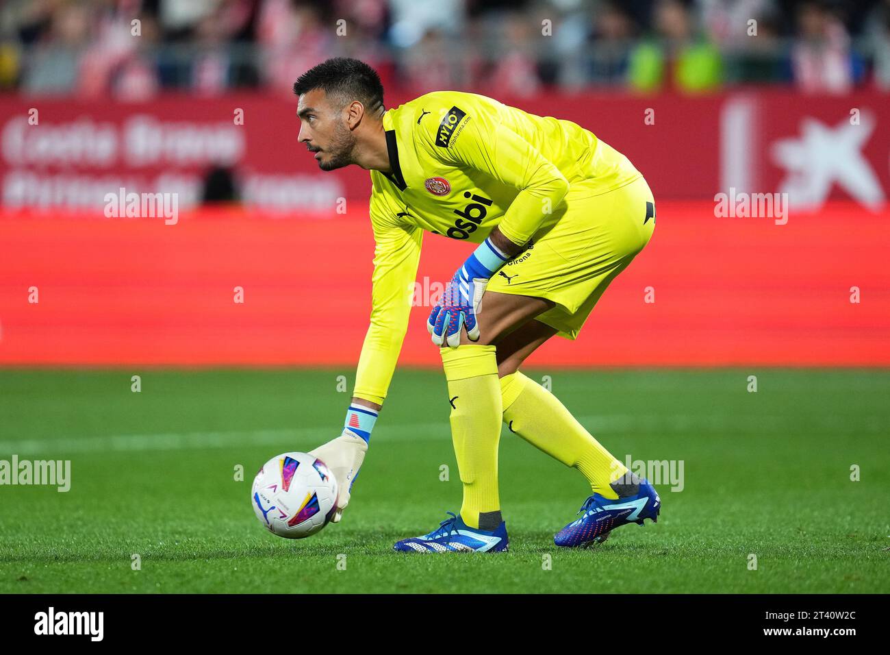 Girona, Spagna. 27 ottobre 2023. Paulo Gazzaniga del Girona FC durante la partita la Liga EA Sports tra Girona FC e RC Celta ha giocato al Montilivi Stadium il 27 ottobre 2023 a Girona, in Spagna. (Foto di Bagu Blanco/PRESSINPHOTO) crediti: PRESSINPHOTO SPORTS AGENCY/Alamy Live News Foto Stock