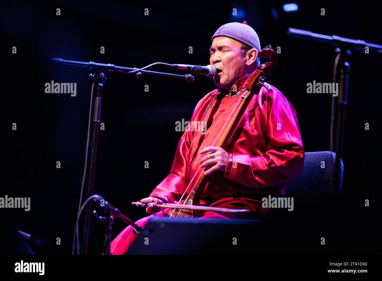 Barcellona, Spagna. 2023.10.27. Huun-Huur-tu si esibisce sul palco di Tradicionàrius il 27 ottobre 2023 a Barcellona, Spagna. Foto Stock