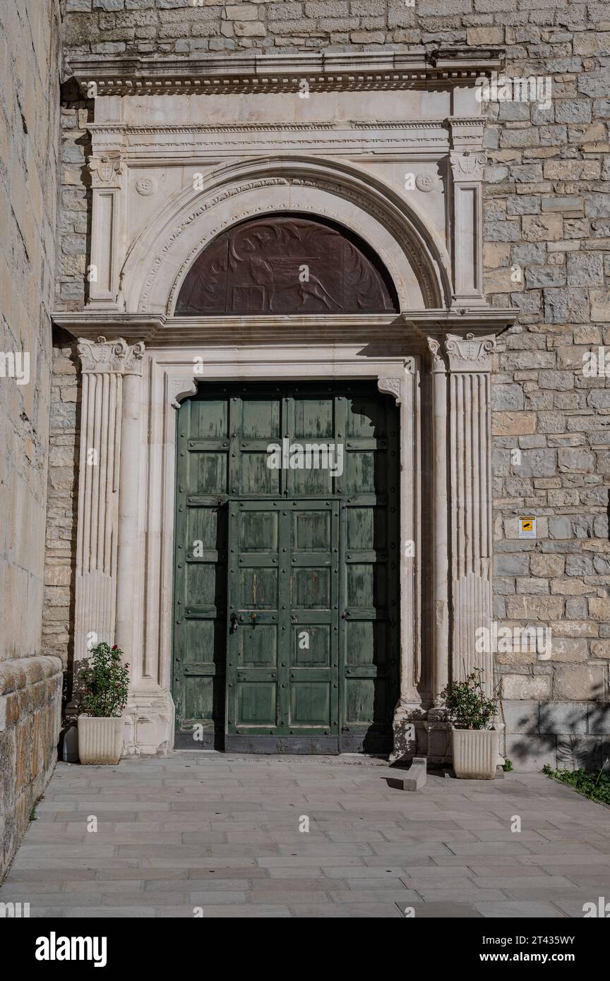 La chiesa di San Marco Evangelista è un edificio religioso ad Agnone, in provincia di Isernia, ed è la chiesa madre della città, oltre che su Foto Stock