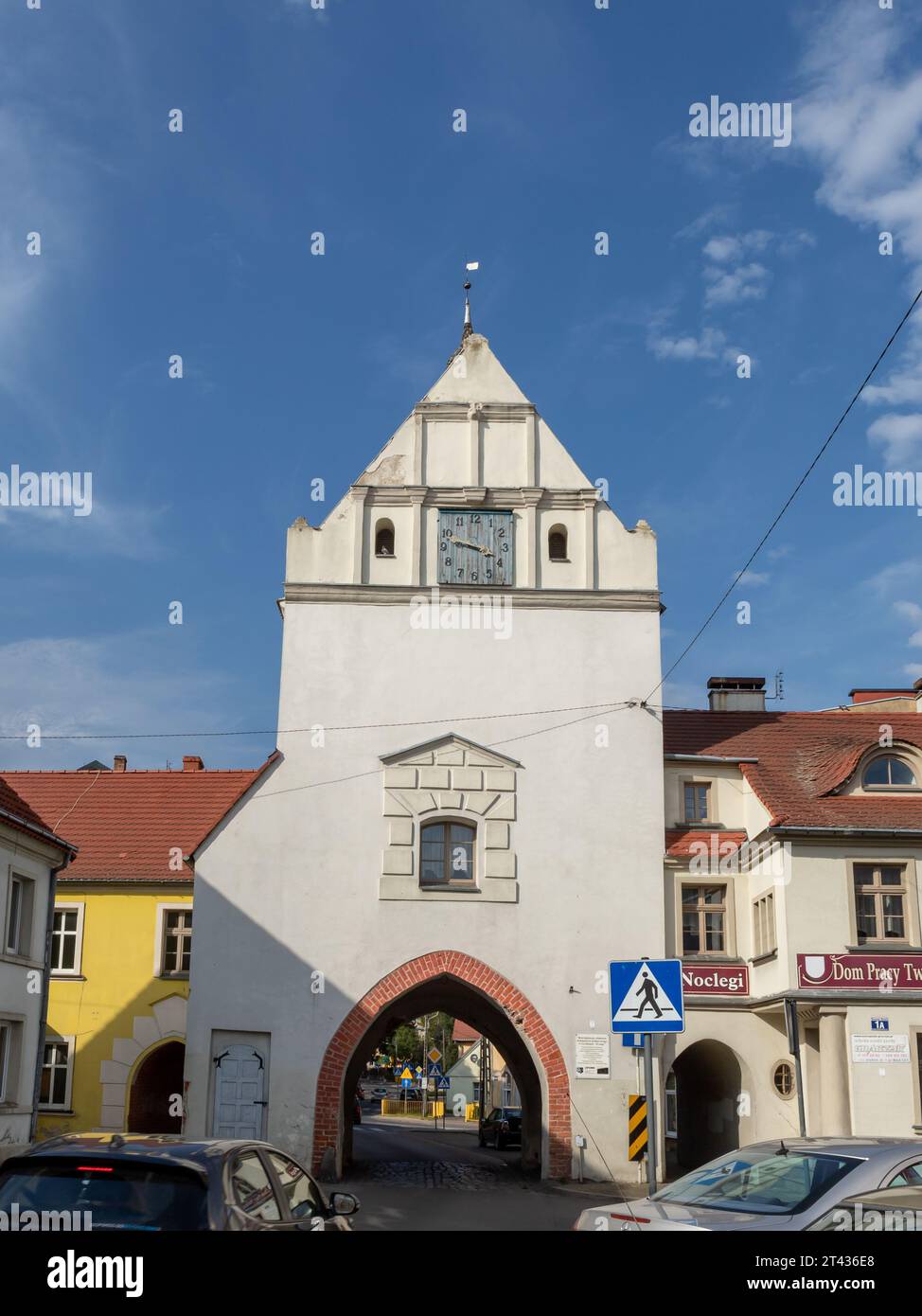 Gryfice, Polonia - 18 settembre 2023: Brama Kamienna medievale, la porta di pietra nel centro storico. Foto Stock