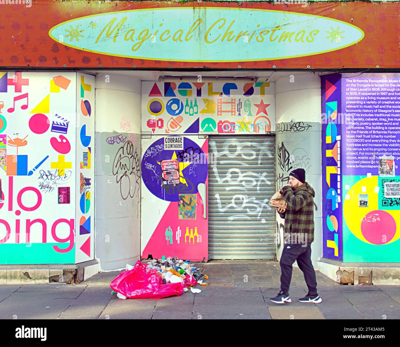 Glasgow, Scozia, Regno Unito. 28 ottobre 2023. Cartelli di Halloween nel centro città prima dell'evento. Credit Gerard Ferry/Alamy Live News Foto Stock