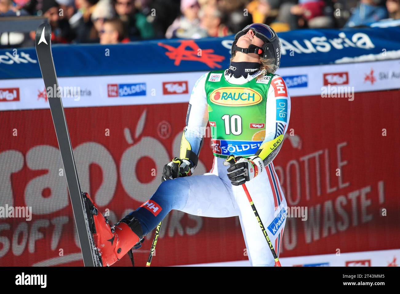Solden, Tirolo, Austria. 28 ottobre 2023. Audi FIS Alpine Ski World Cup Opening; Mina Fuerst Holtmann (NOR) Credit: Action Plus Sports/Alamy Live News Foto Stock