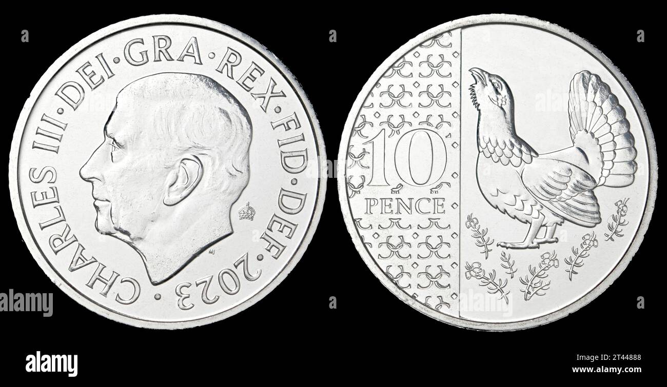Prima moneta definitiva da 10p con re Carlo III, emessa nel 2023. Capercaillie Foto Stock