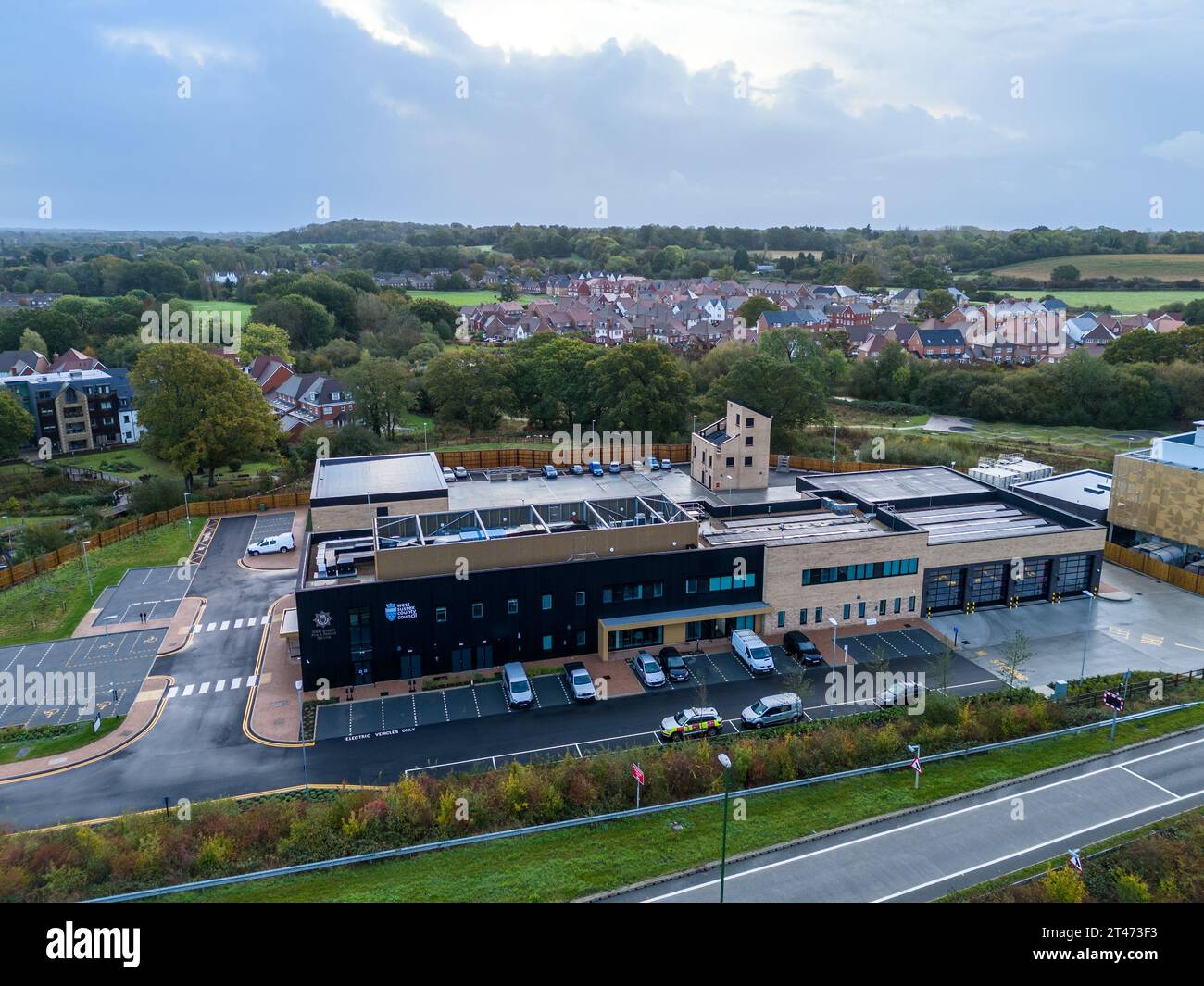 Il nuovissimo centro di formazione del West Sussex Fire & Rescue Service e la stazione dei vigili del fuoco di Horsham, Platinum House. Foto Stock