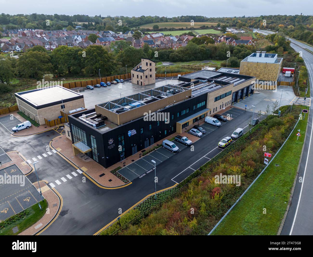 Il nuovissimo centro di formazione del West Sussex Fire & Rescue Service e la stazione dei vigili del fuoco di Horsham, Platinum House. Foto Stock