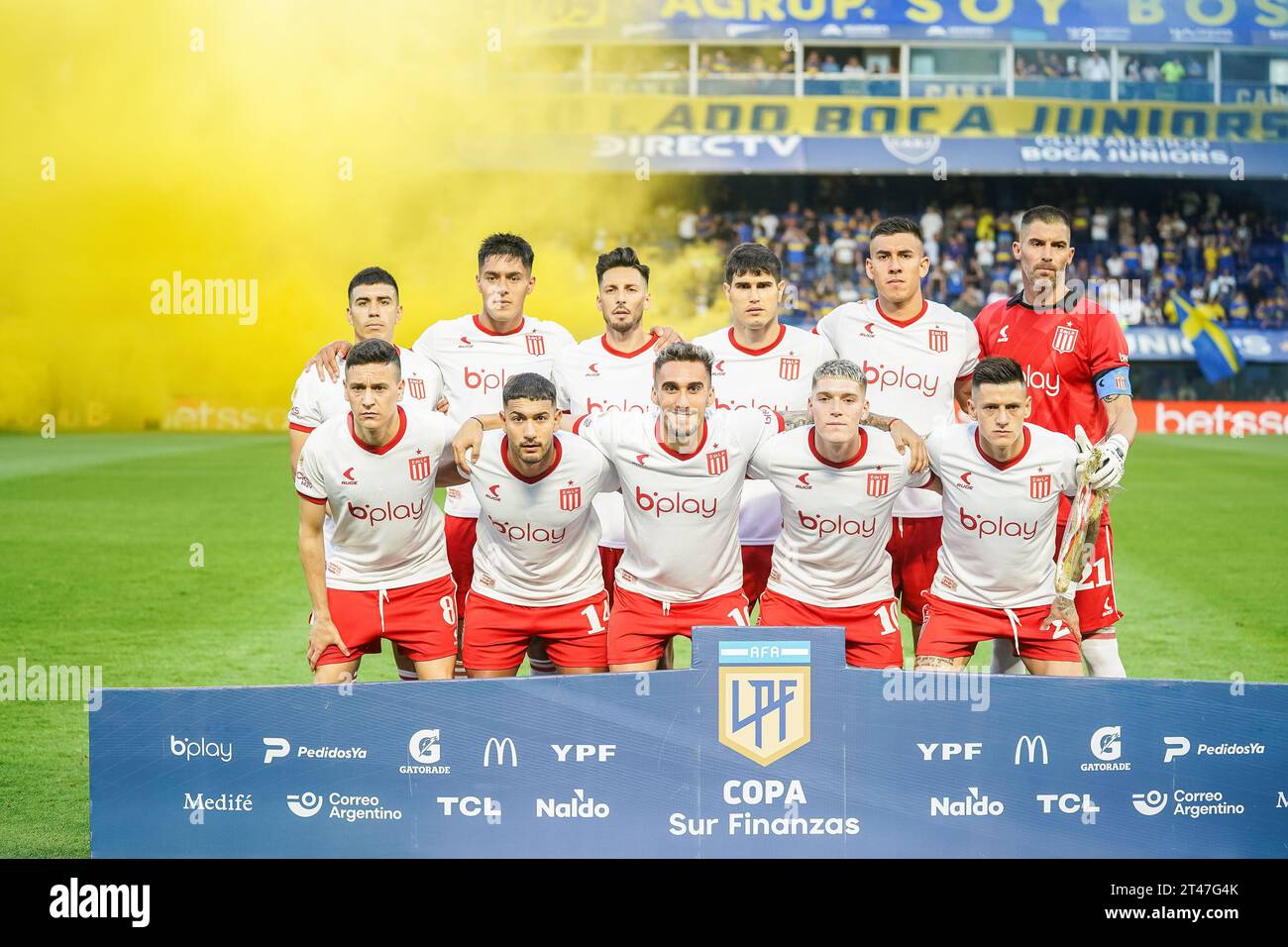 Buenos Aires, Argentina. 28 ottobre 2023. Estudiantes de la Plata, gruppo di squadre durante la partita di Liga Argentina tra CA Boca Juniors ed Estudiantes, giocata allo Stadio la Bombonera il 28 ottobre 2023 a Buenos Aires, in Spagna. (Foto di Santiago Joel Abdala/PRESSINPHOTO) crediti: PRESSINPHOTO SPORTS AGENCY/Alamy Live News Foto Stock