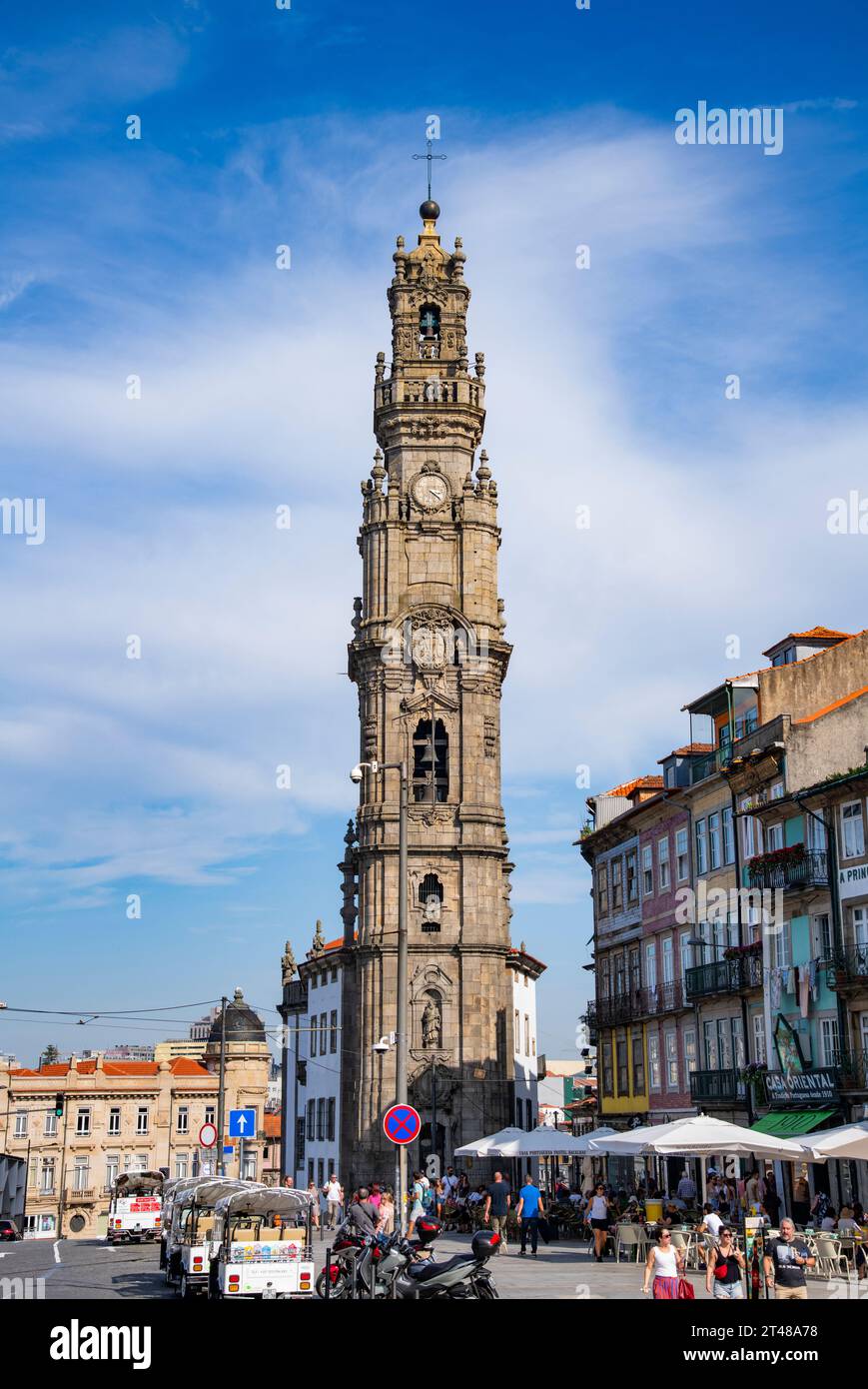 Chiesa e Torre di Igreja dos Clérigos, Porto, Portogallo Foto Stock