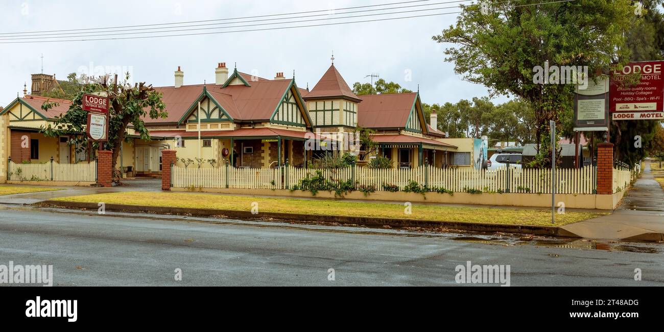 Lodge Outback Motel è un fornitore di alloggi per soggiorni durante il viaggio, Broken Hill, NSW, Australia Foto Stock