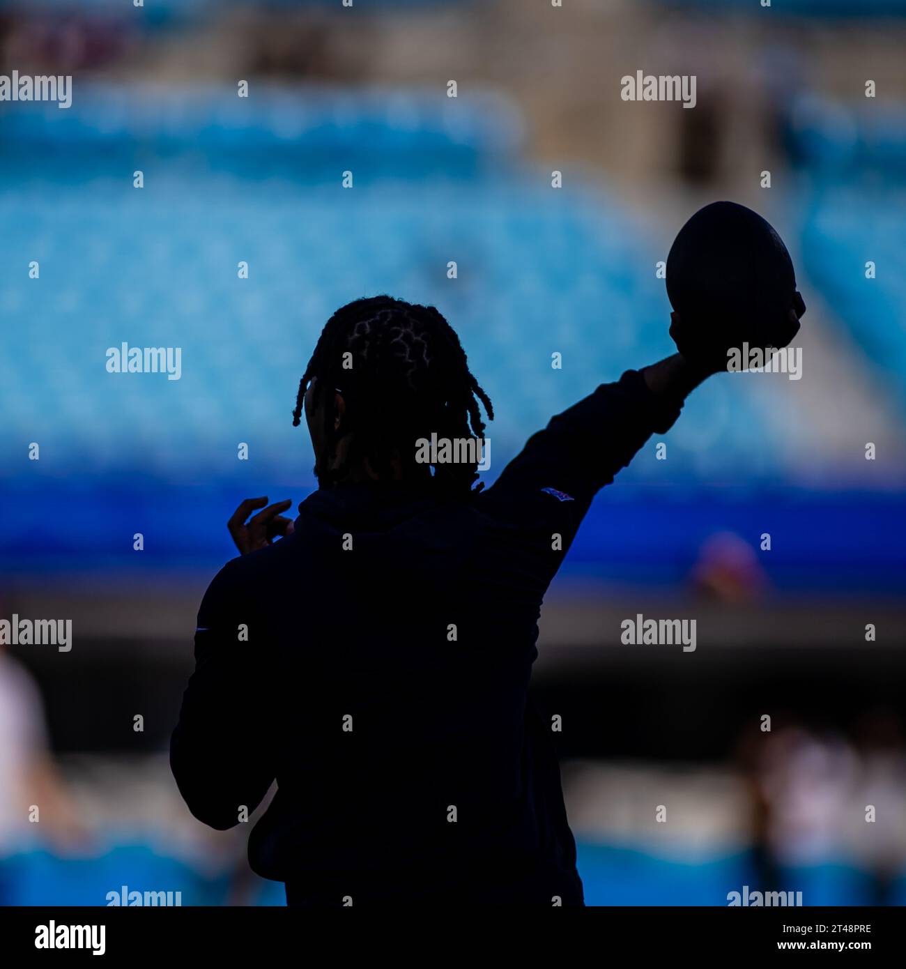 29 ottobre 2023: Il quarterback degli Houston Texans C.J. Stroud (7) si riscalda prima della partita della NFL contro i Carolina Panthers a Charlotte, NC. (Scott Kinser/Cal Sport Media) Foto Stock