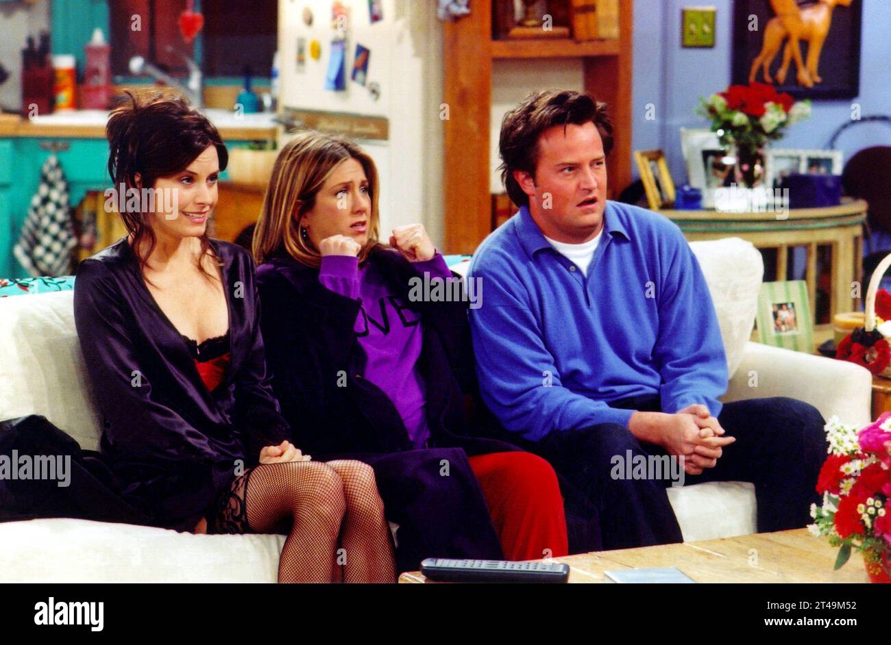 TV tratto da 'Friends' Episode: The One with the Birthing Video Courteney Cox Arquette, Jennifer Aniston, Matthew Perry 02-07-2002 (stagione 8) Photo Credit: Danny Feld © 2002 Warner/NBC Credit: PictureLux/The Hollywood Archive/Alamy Live News Foto Stock