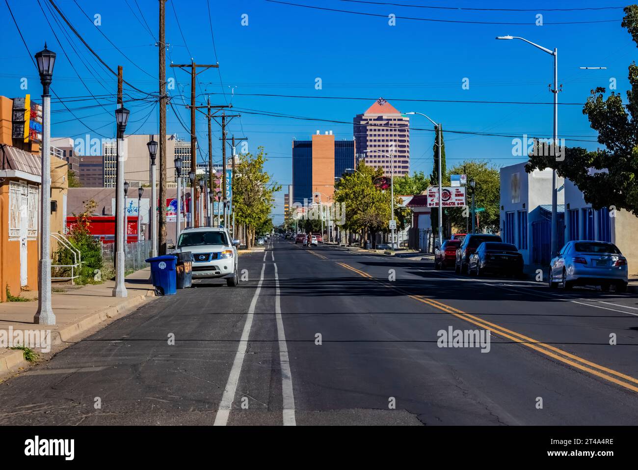4th Street, a Route of Route 66 a Albuquerque, New Mexico, USA [Nessuna pubblicazione di proprietà; solo licenze editoriali] Foto Stock