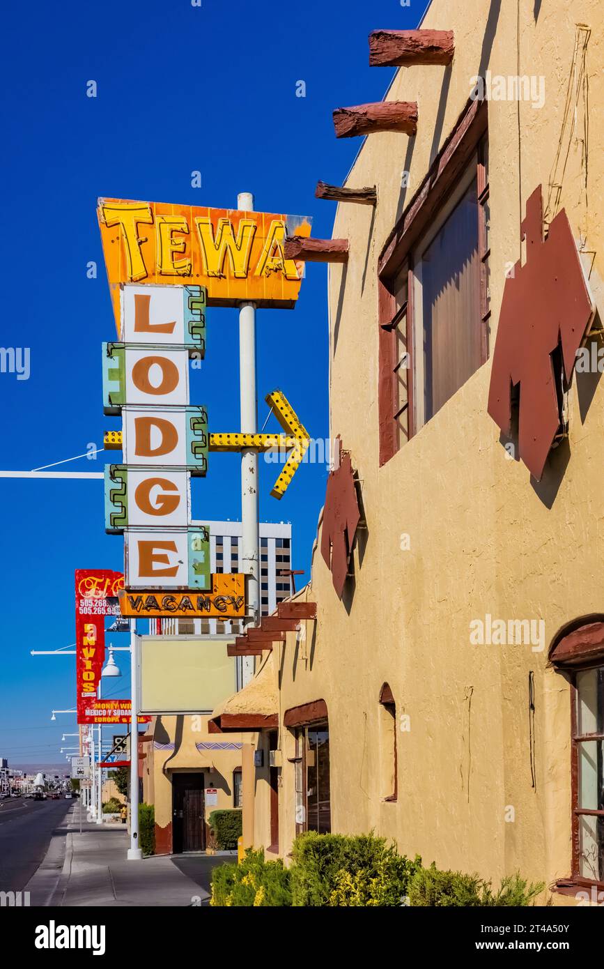 Tewa Lodge lungo la Route 66 ad Albuquerque, nuovo Messico, Stati Uniti [nessun rilascio di proprietà; solo licenze editoriali] Foto Stock