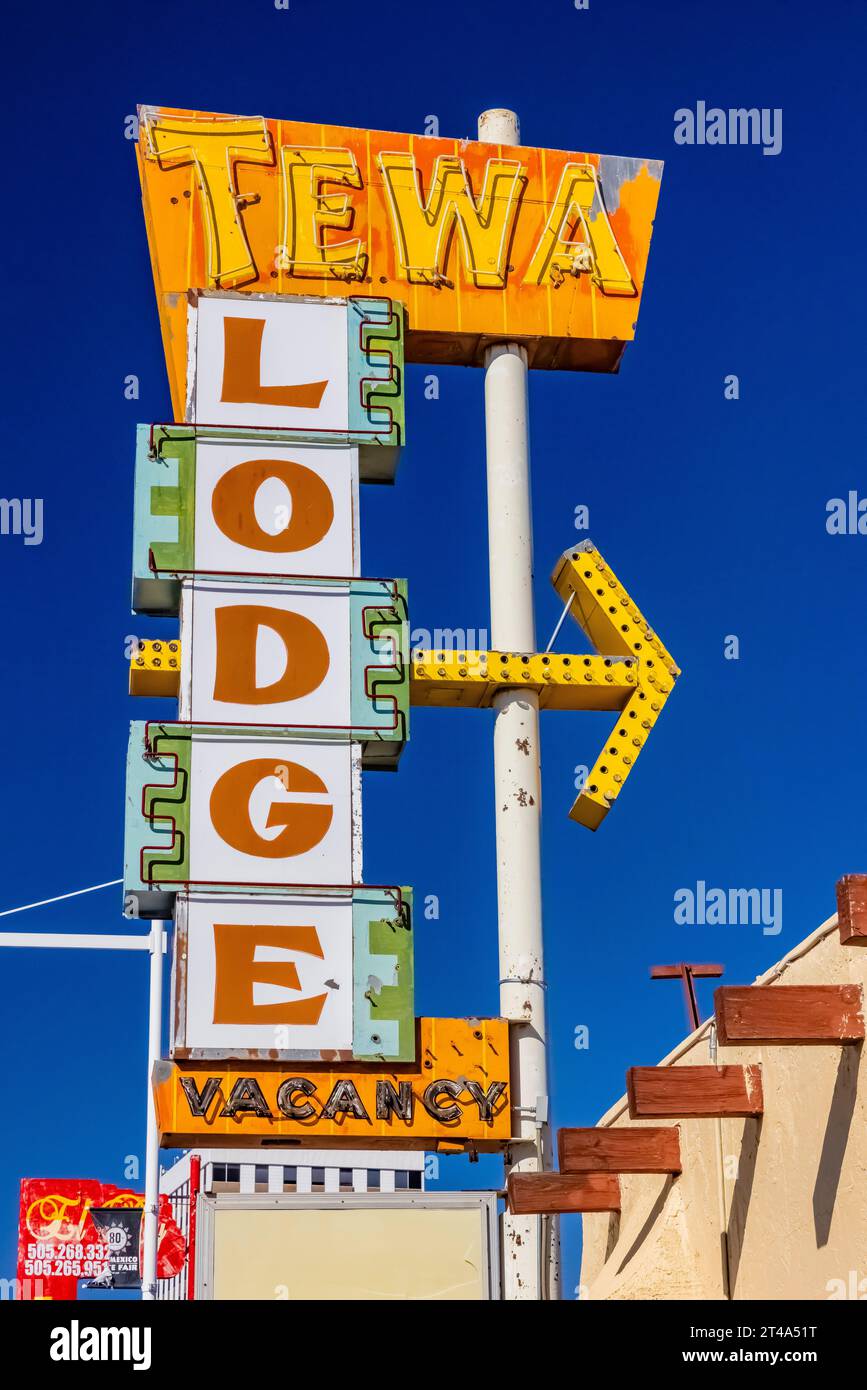 Tewa Lodge lungo la Route 66 ad Albuquerque, nuovo Messico, Stati Uniti [nessun rilascio di proprietà; solo licenze editoriali] Foto Stock