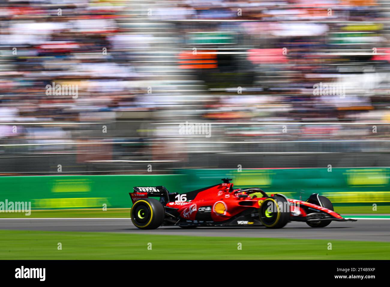 Città del Messico. 29 ottobre 2023. Il Ferrari Charles Leclerc di Monaco gareggia durante la gara finale del Gran Premio di Formula 1 di città del Messico 2023 sul circuito Hermanos Rodriguez a città del Messico, Messico, il 29 ottobre 2023. Crediti: Xin Yuewei/Xinhua/Alamy Live News Foto Stock