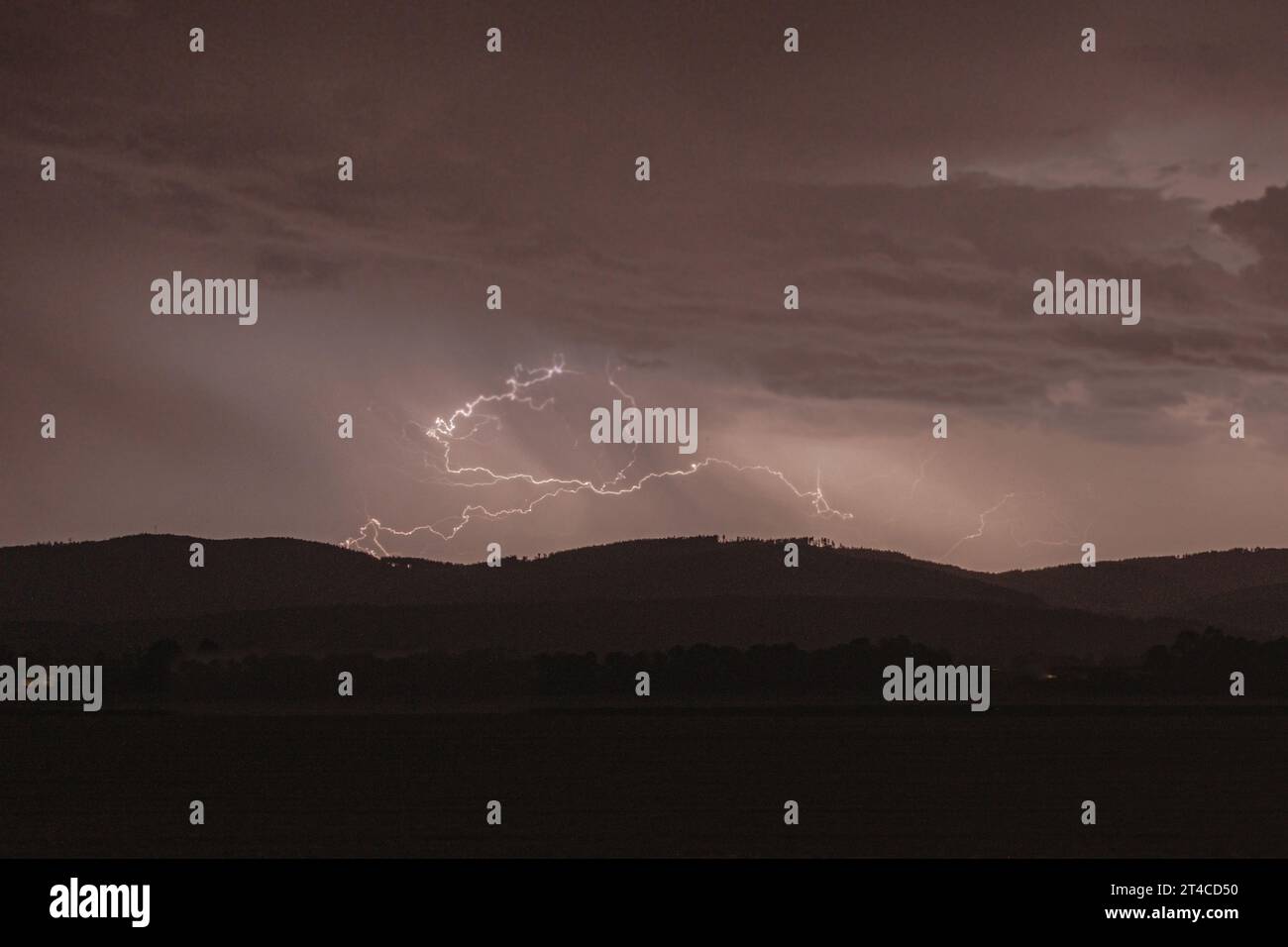 Temporali, piogge intense, forti fulmini, Germania, Baviera, Straubing Foto Stock