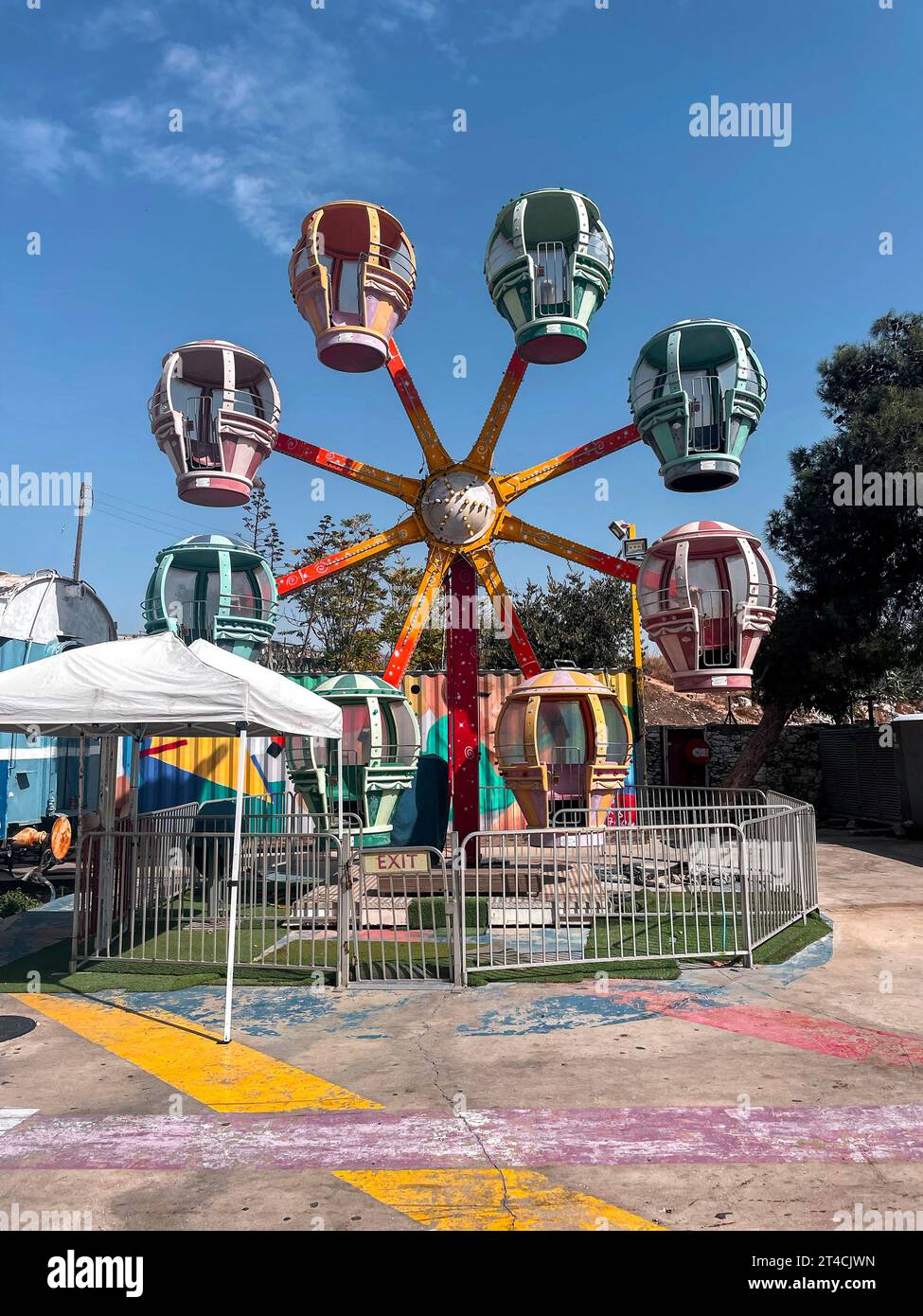 Gerusalemme, Israele - 23 ottobre 2023: Parco divertimenti vuoto, durante la guerra tra Hamas e Israele iniziata il 7 ottobre. Foto Stock