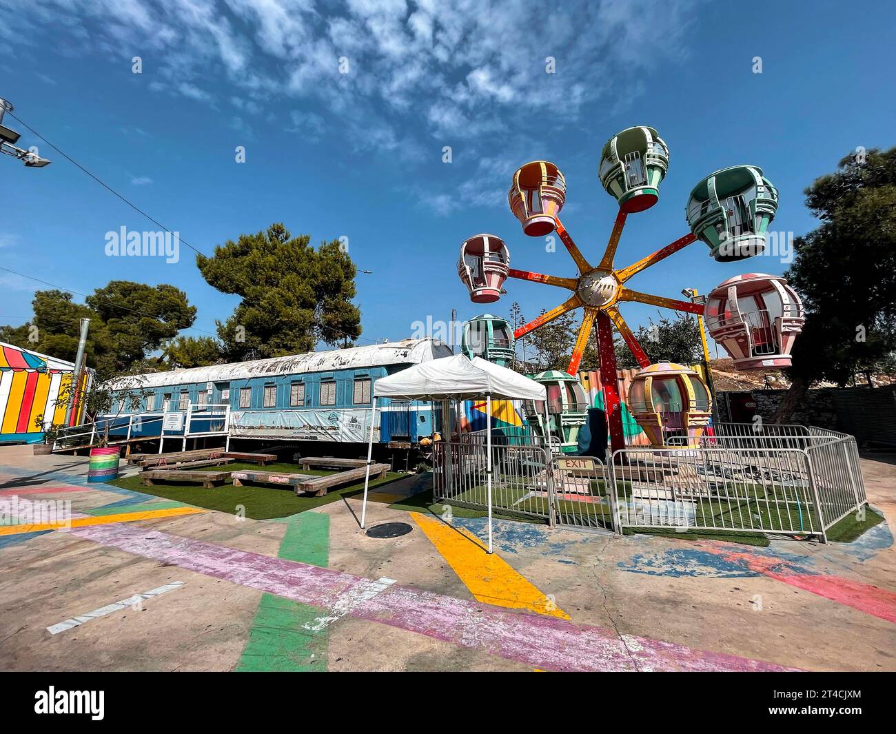 Gerusalemme, Israele - 23 ottobre 2023: Parco divertimenti vuoto, durante la guerra tra Hamas e Israele iniziata il 7 ottobre. Foto Stock