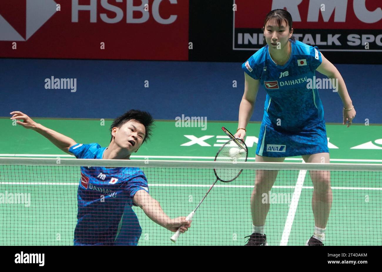 Yuta Watanabe e Arisa Higashino del Giappone 1/2 DOPPIO MIXTE FINALE durante lo Yonex Internationaux de France 2023, Super 750 Badminton HSBC BWF World Tour il 27 ottobre 2023 alla Glaz Arena di Cesson-Svign, Francia - foto Laurent Lairys / DPPI Foto Stock