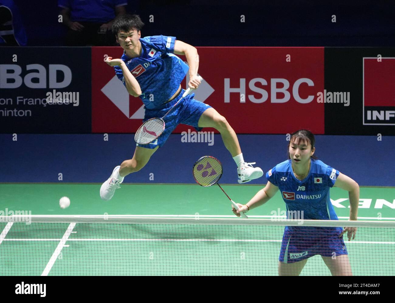 Yuta Watanabe e Arisa Higashino del Giappone 1/2 DOPPIO MIXTE FINALE durante lo Yonex Internationaux de France 2023, Super 750 Badminton HSBC BWF World Tour il 27 ottobre 2023 alla Glaz Arena di Cesson-Svign, Francia - foto Laurent Lairys / DPPI Foto Stock