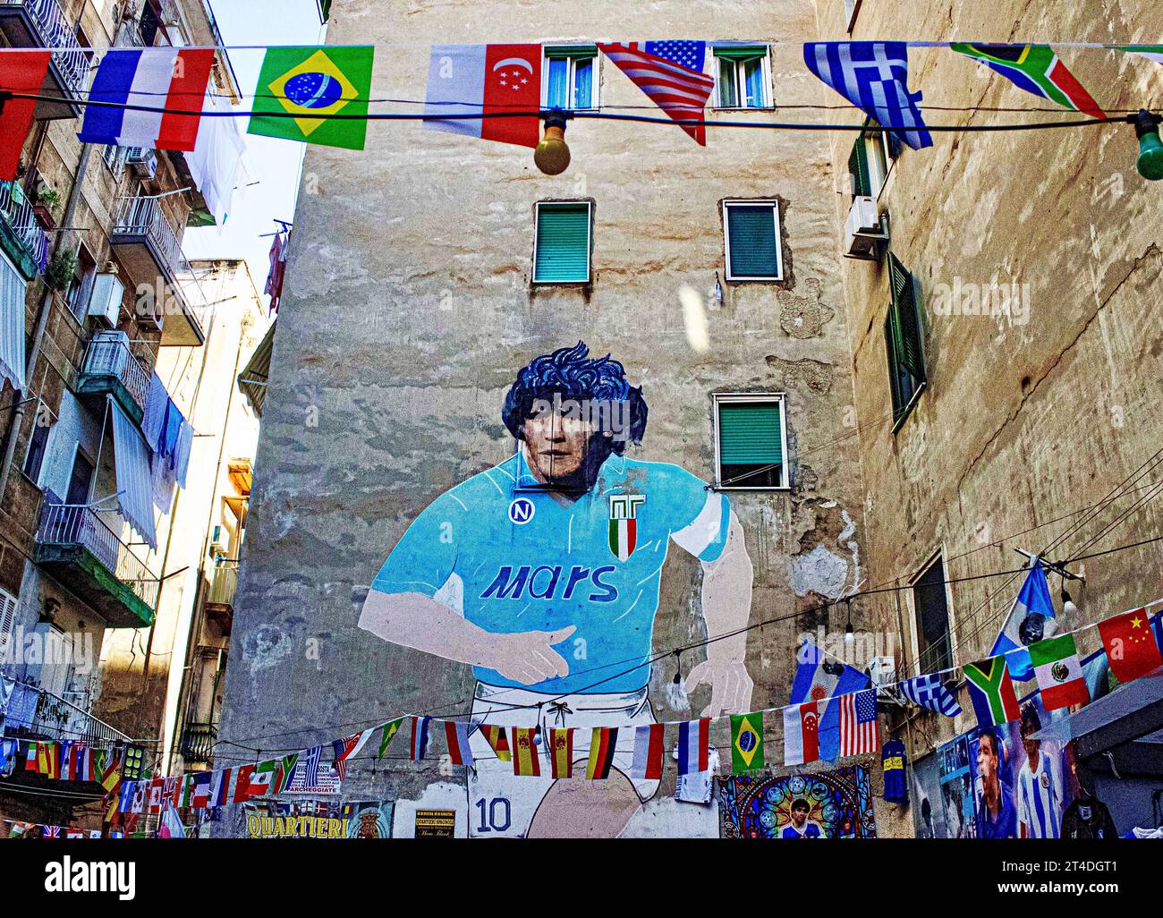 Murales di Maradona durante il suo compleanno il 30 ottobre 2023 a Napoli/Italia Foto Stock