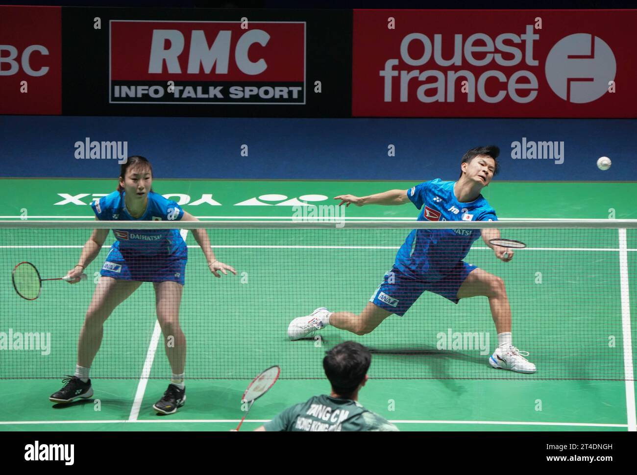 Yuta Watanabe e Arisa Higashino del Giappone, semifinale, doppio misto durante lo Yonex Internationaux de France 2023, Super 750 Badminton HSBC BWF World Tour il 28 ottobre 2023 alla Glaz Arena di Cesson-Sévigné, Francia - foto Laurent Lairys/DPPI Credit: DPPI Media/Alamy Live News Foto Stock
