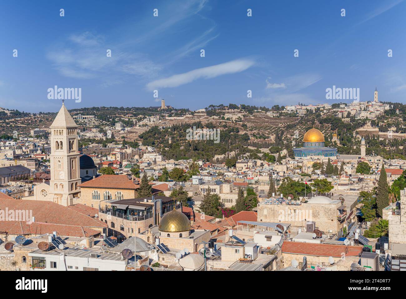 Vista panoramica di Gerusalemme, la capitale di Israele, con la Cupola della roccia e il quartiere cristiano Foto Stock