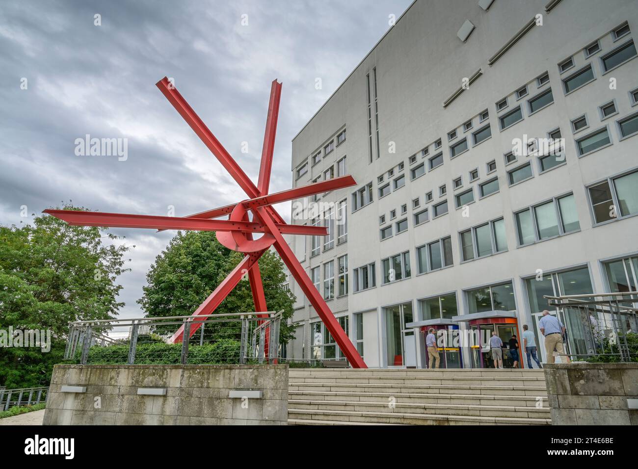 Skulptur “Spring Rain” von Marc di Suvero, Technoseum, Museumsstraße, Mannheim, Baden-Württemberg, Deutschland Foto Stock