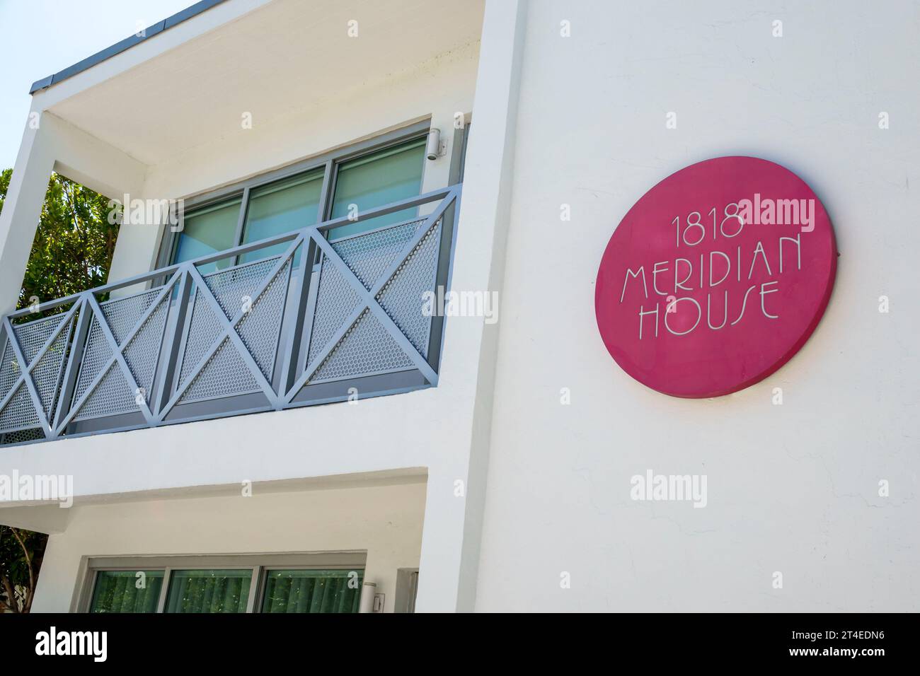 Miami Beach, Florida, esterno, edificio con ingresso frontale, cartello 1818 Meridian House by Eskape Collection, hotel motel e aziende Foto Stock