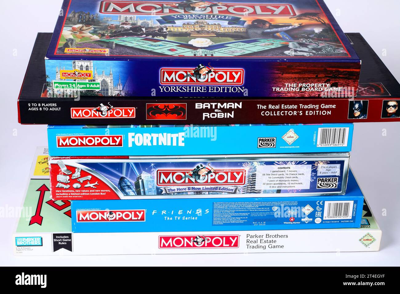 Pila di giochi monopolio collezionabili Foto Stock