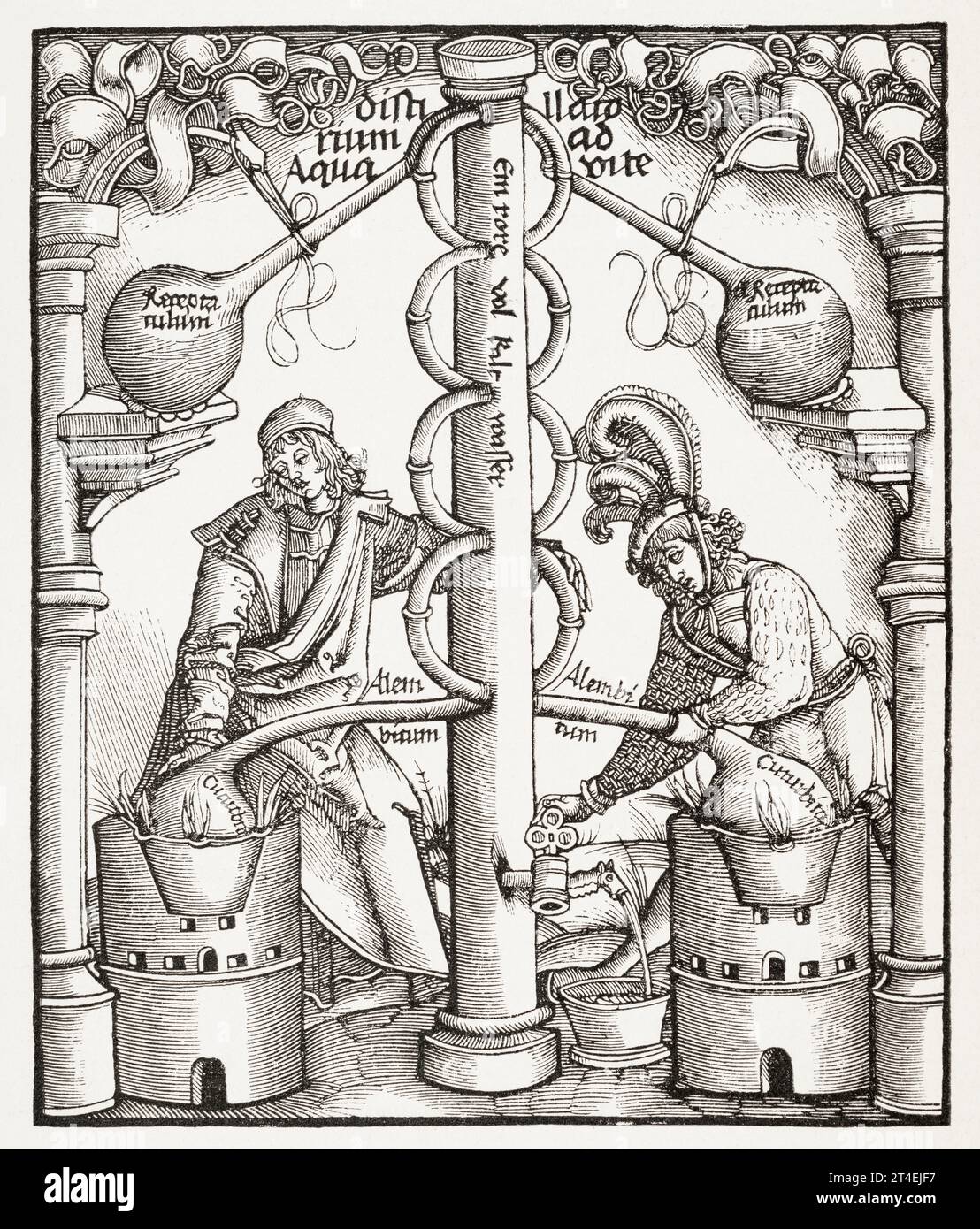 Ulteriormente migliorato XVI secolo, i disegni ancora diedero uno spirito più puro agli speziari e ai farmacisti. Da "Distilliren" di Hieronymous Braunschweg. Vedere Note. Foto Stock