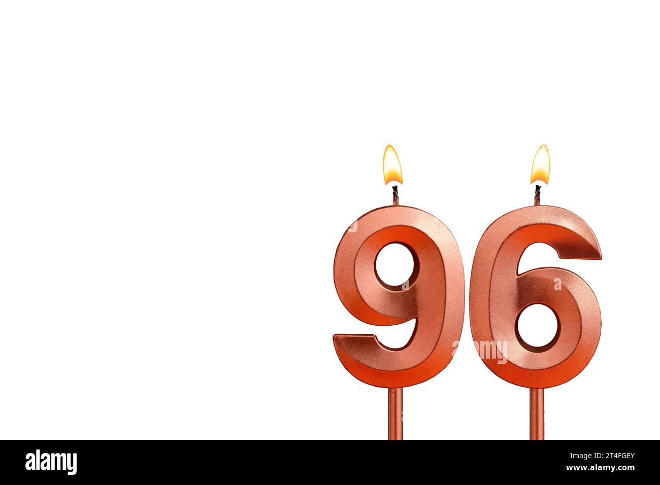 Candela brucia numero 96 per compleanno su sfondo bianco Foto Stock