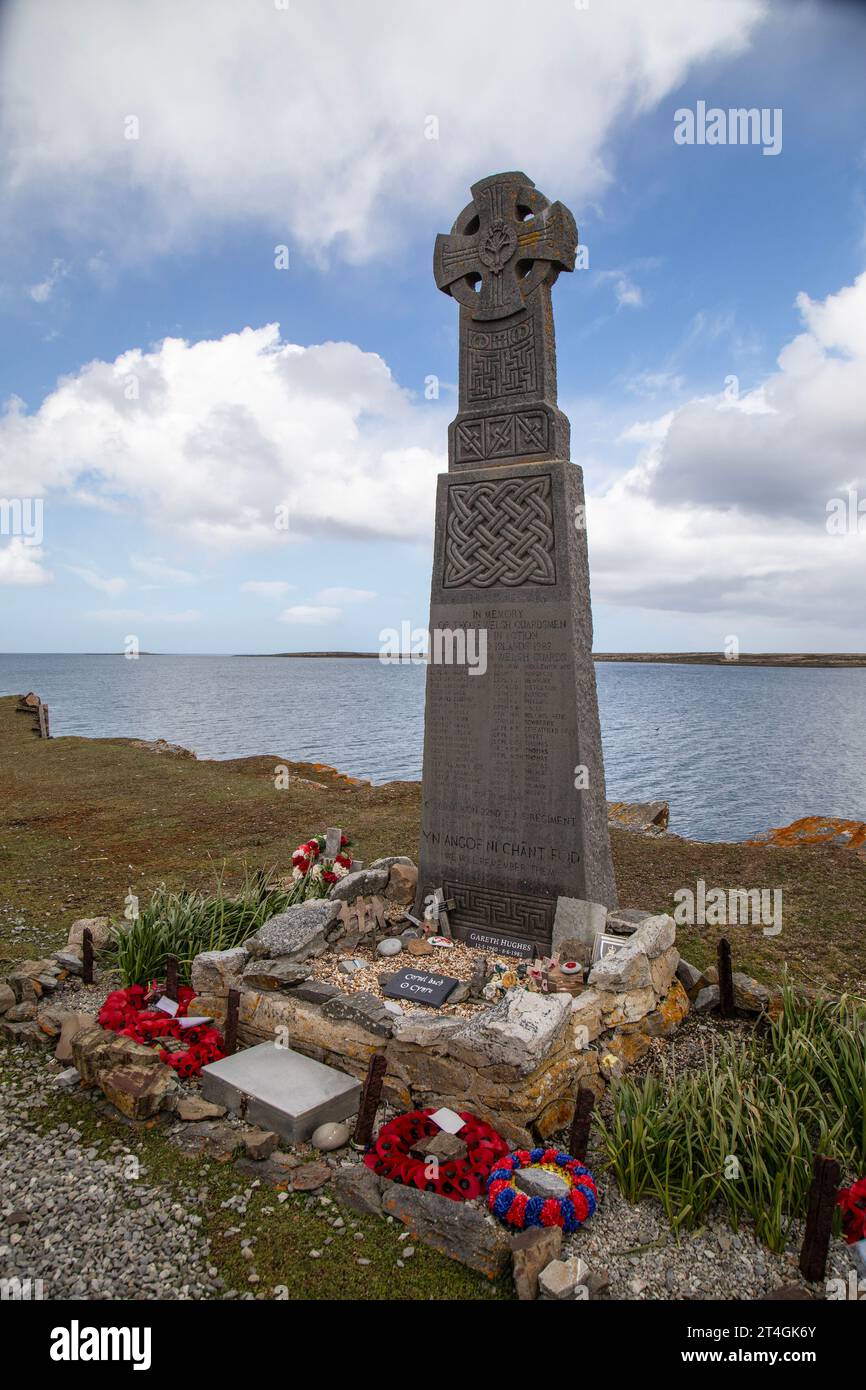 Memoriale a Fitzroy nelle Isole Falkland, alle guardie gallesi uccise nell'attacco alla nave Sir Galahad durante la guerra delle Falkland, l'8 giugno 1982 Foto Stock