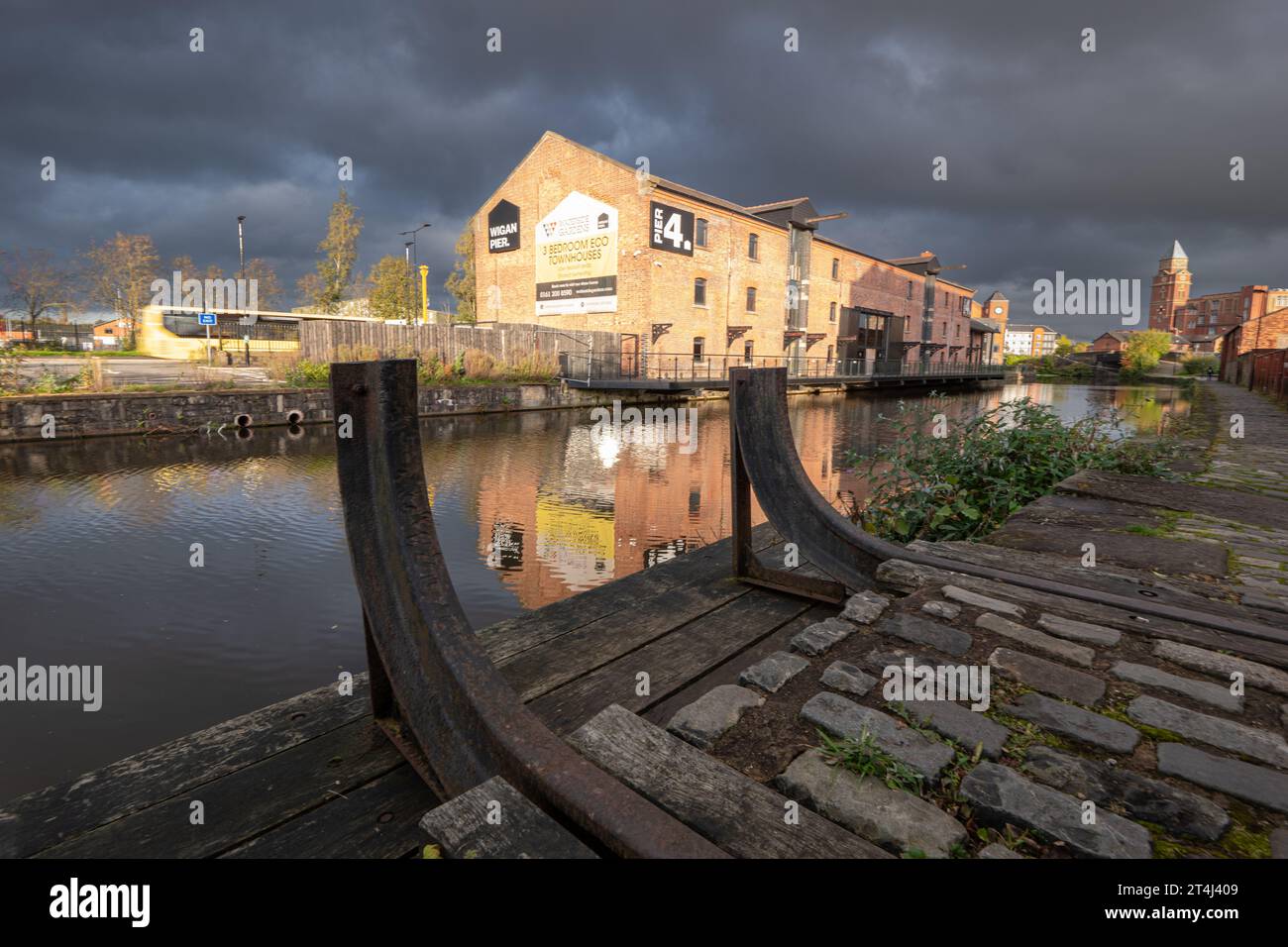 Famoso molo di Wigan (1986 replica dell'originale che fu rimossa nel 1929). Wigan Pier. Distretto di Wigan, Greater Manchester. Foto UK: Garyroberts/worl Foto Stock