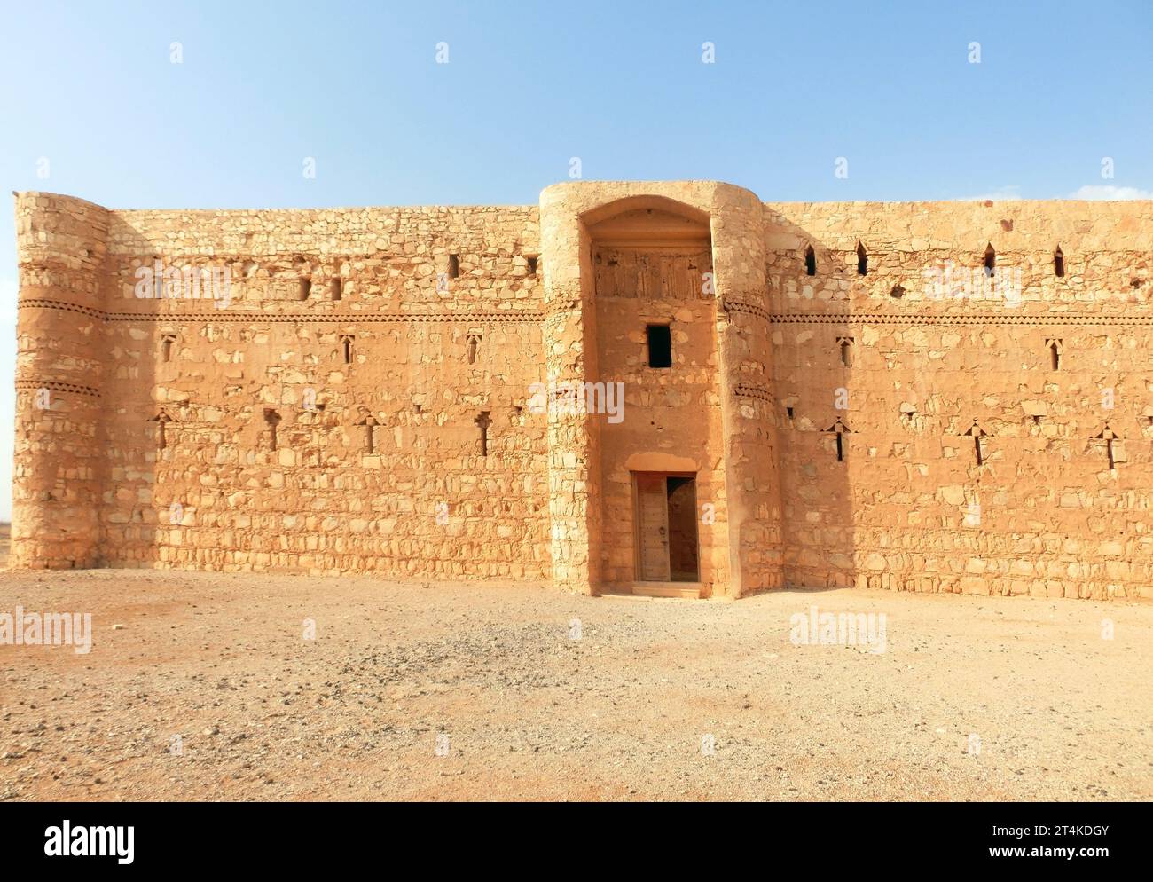 Amman, A, Giordania - 29 ottobre 2014: Castello Landmark nel deserto Qasr Harrana, chiamato anche Haraneh Foto Stock