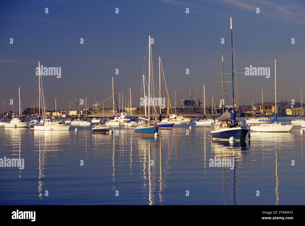 Barche nella Baia di San Diego, Embarcadero off porto nord Dr, San Diego, California Foto Stock