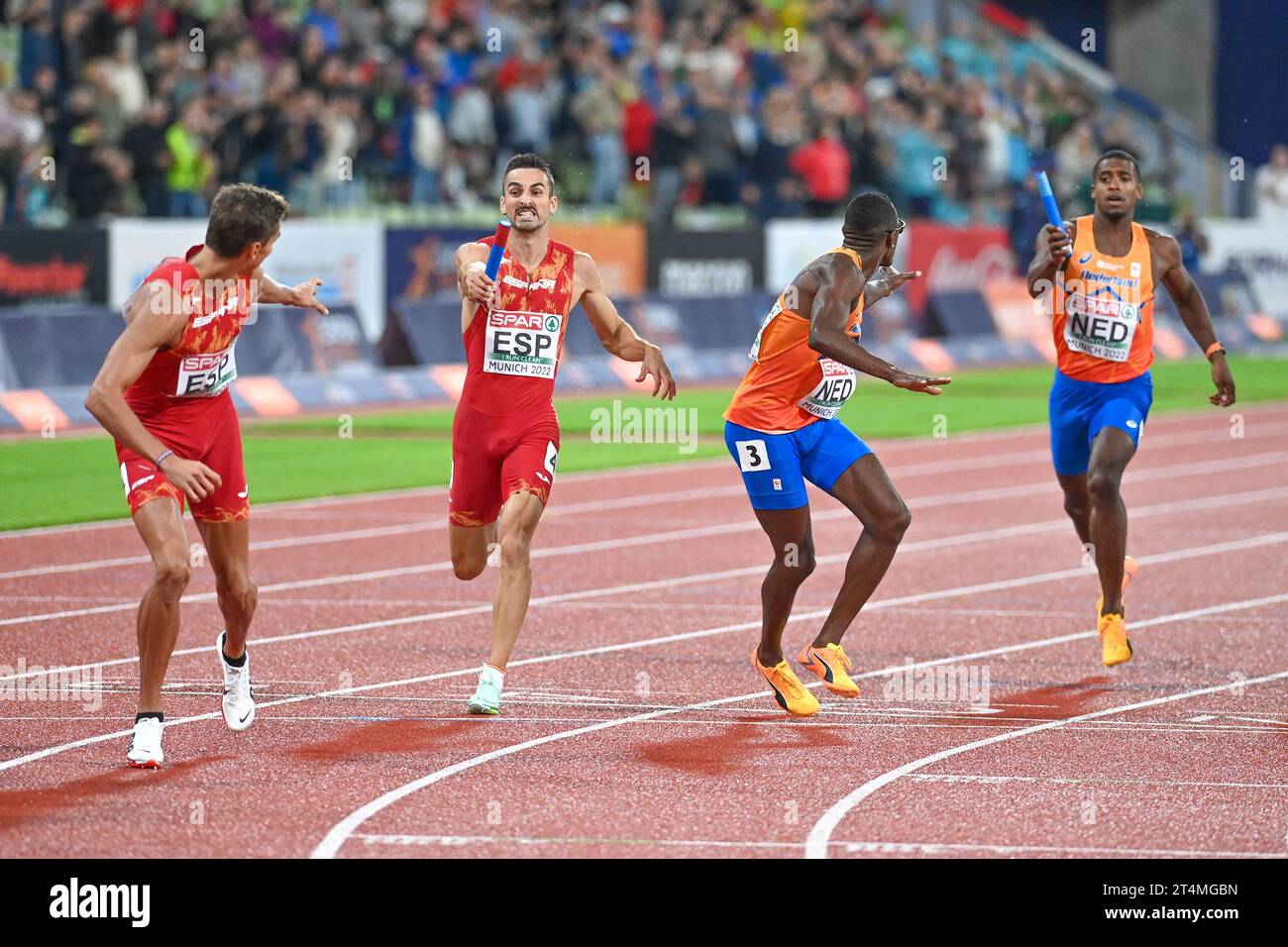 Isayah Boers, Liemarvin Bonevacia (Paesi Bassi); Iñaki Cañal, Lucas Búa (Spagna). relè finale 4x400. Campionati europei di Monaco 2022 Foto Stock