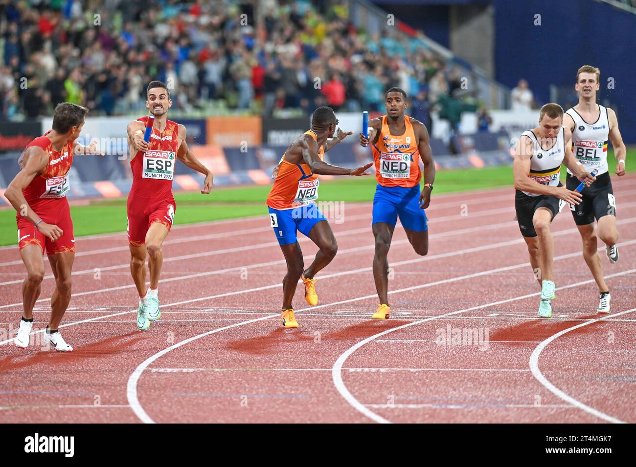 Relè 4x400 definitivo: Spagna, Paesi Bassi, Belgio. Campionati europei di Monaco 2022 Foto Stock