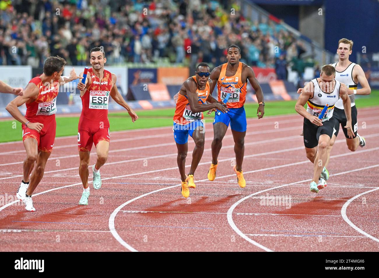 Relè 4x400 definitivo: Spagna, Paesi Bassi, Belgio. Campionati europei di Monaco 2022 Foto Stock