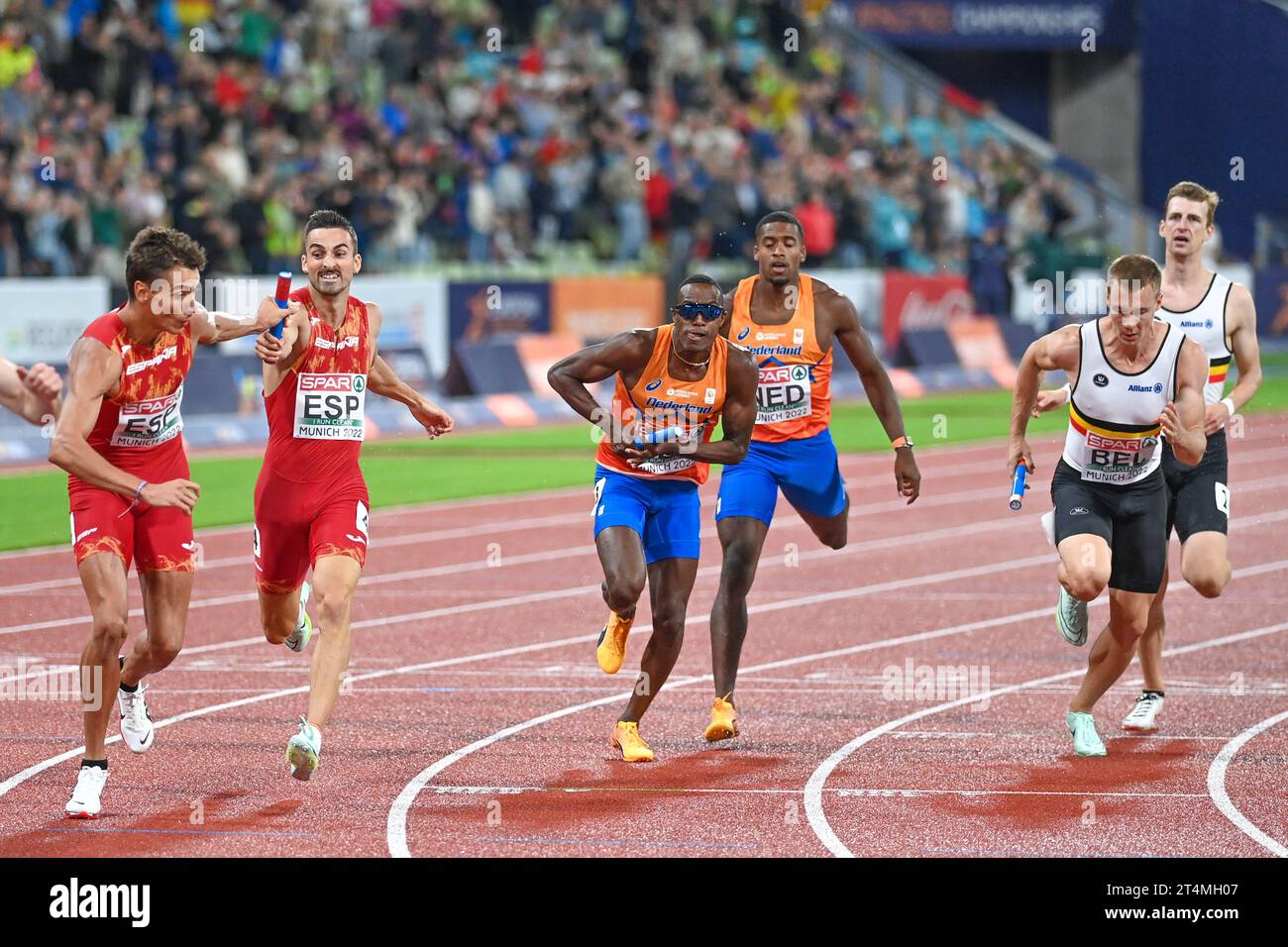Relè 4x400 definitivo: Spagna, Paesi Bassi, Belgio. Campionati europei di Monaco 2022 Foto Stock