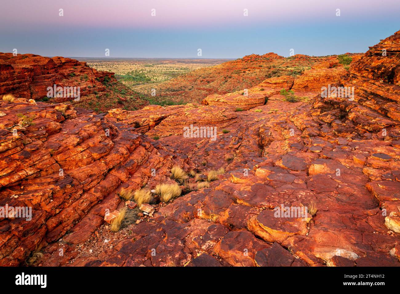 Viste spettacolari sul Rim Walk nel Parco Nazionale di Watarrka. Foto Stock