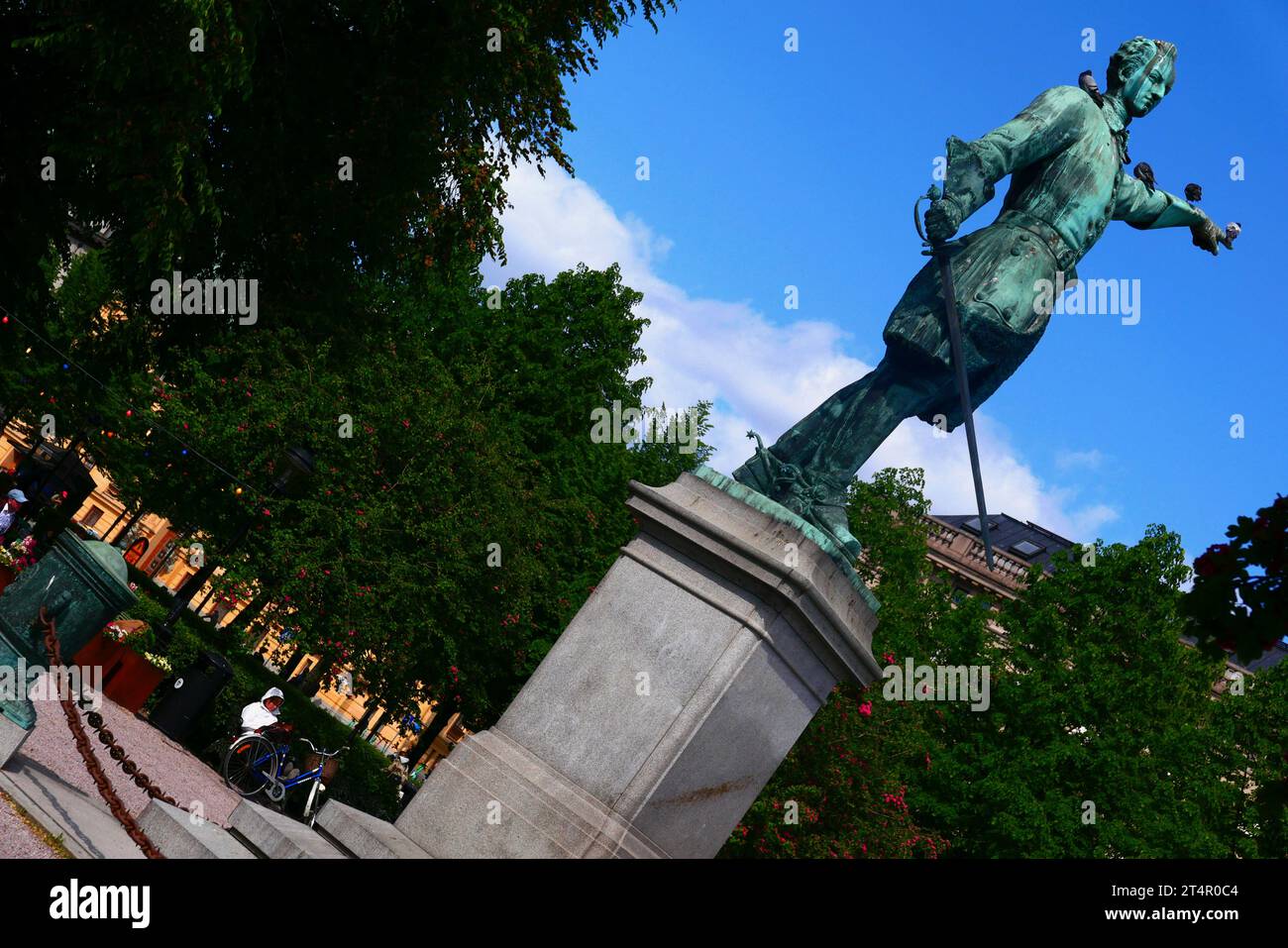 Svezia, Stoccolma, i Giardini del Re con la statua di Carlo XII che punta verso la Russia. Foto Stock