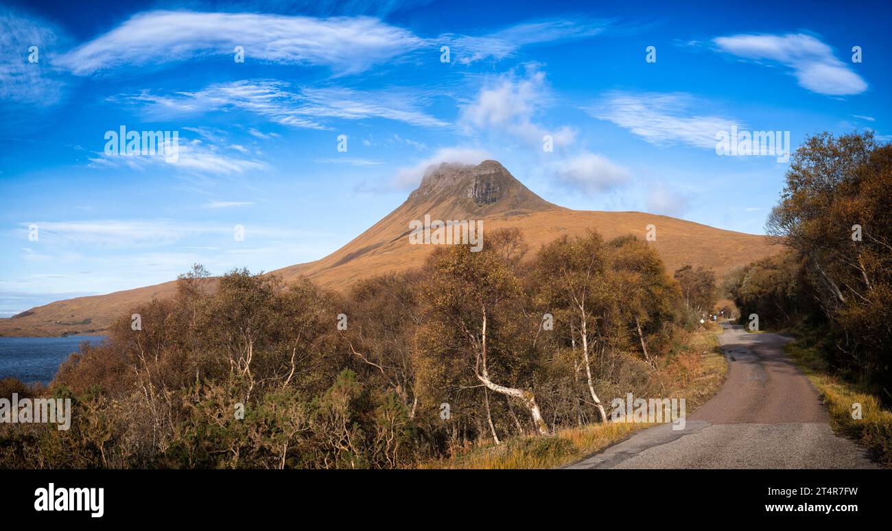 STAC Pollidh, Coigich, uno dei picchi iconici delle Highland, anche se molto lontano dall'essere uno dei più alti, è probabilmente lassù con il più drammatico Foto Stock