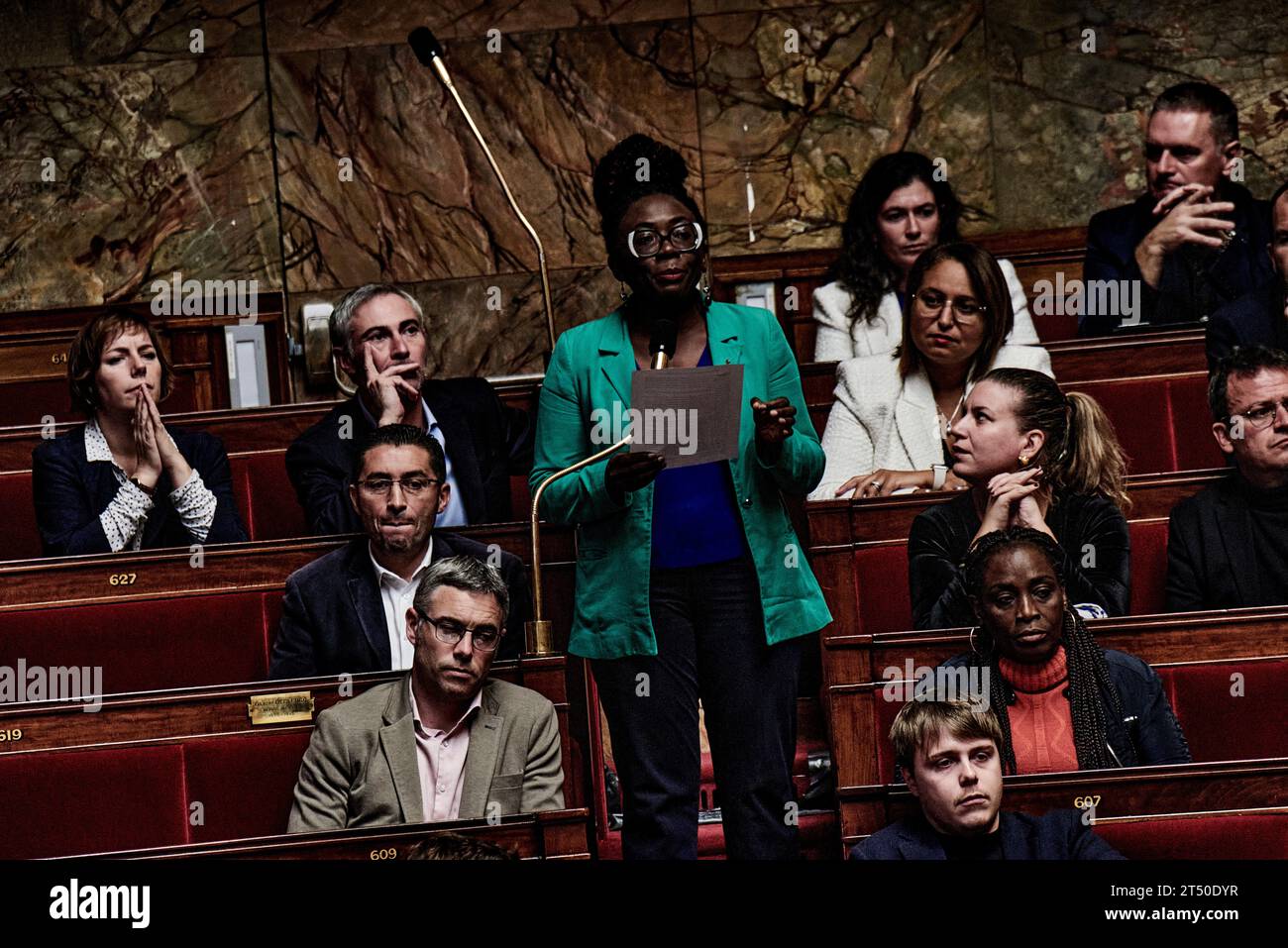 Parigi, Francia. 31 ottobre 2023. Antonin Burat/le Pictorium - sessione di interrogazioni al governo del 31 ottobre 2023, all'Assemblea nazionale francese - 31/10/2023 - Francia/Parigi - "la France insoumise" il deputato Daniele Obono interviene, durante la sessione di interrogazioni al governo del 31 ottobre 2023, all'Assemblea nazionale francese. Crediti: LE PICTORIUM/Alamy Live News Foto Stock