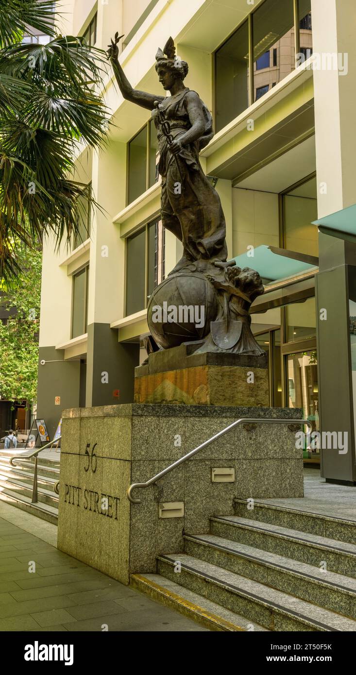 Statua di Lady of Commerce a Pitt Street, CBD, Sydney, NSW, Australia Foto Stock
