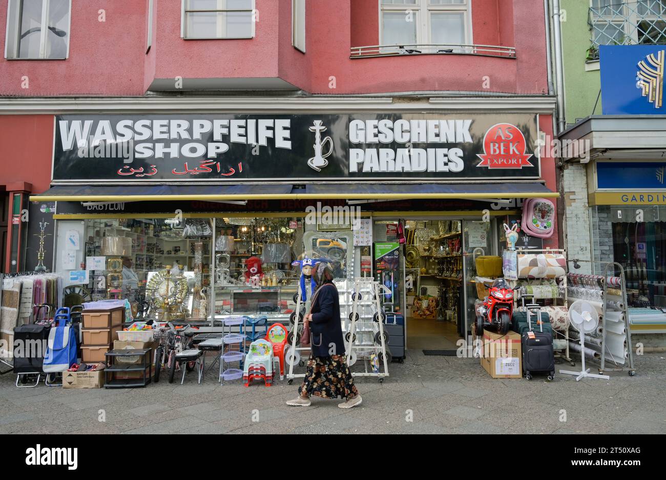 Arabischer Laden, Wasserpfeifen Shop, Import, Export, Straßenszene, Müllerstraße, Wedding, Mitte, Berlin, Deutschland *** didascalia locale *** , Berlin, Foto Stock