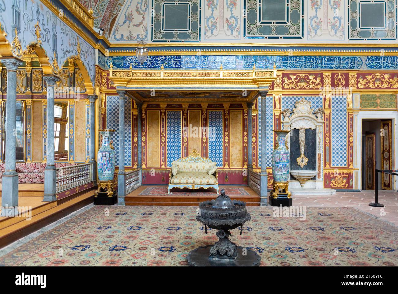 Istanbul, Turchia, la sala Imperiale (del Sultano) nell'Harem del Palazzo Topkapi, Foto Stock