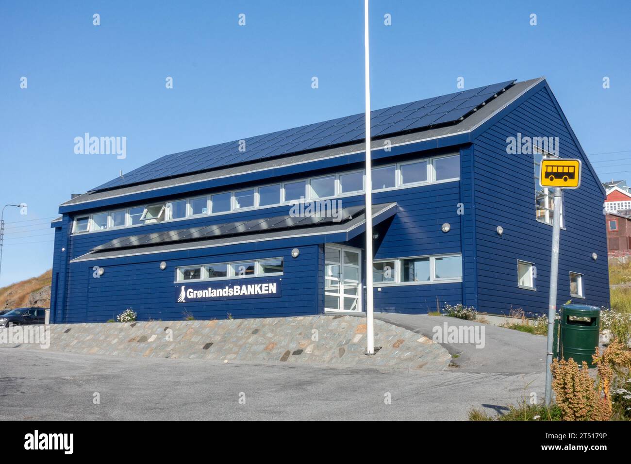 La Banca di Groenlandia a Qaqortoq Groenlandia, Gronlands Bank Building Exterior, una delle due banche groenlandesi Foto Stock