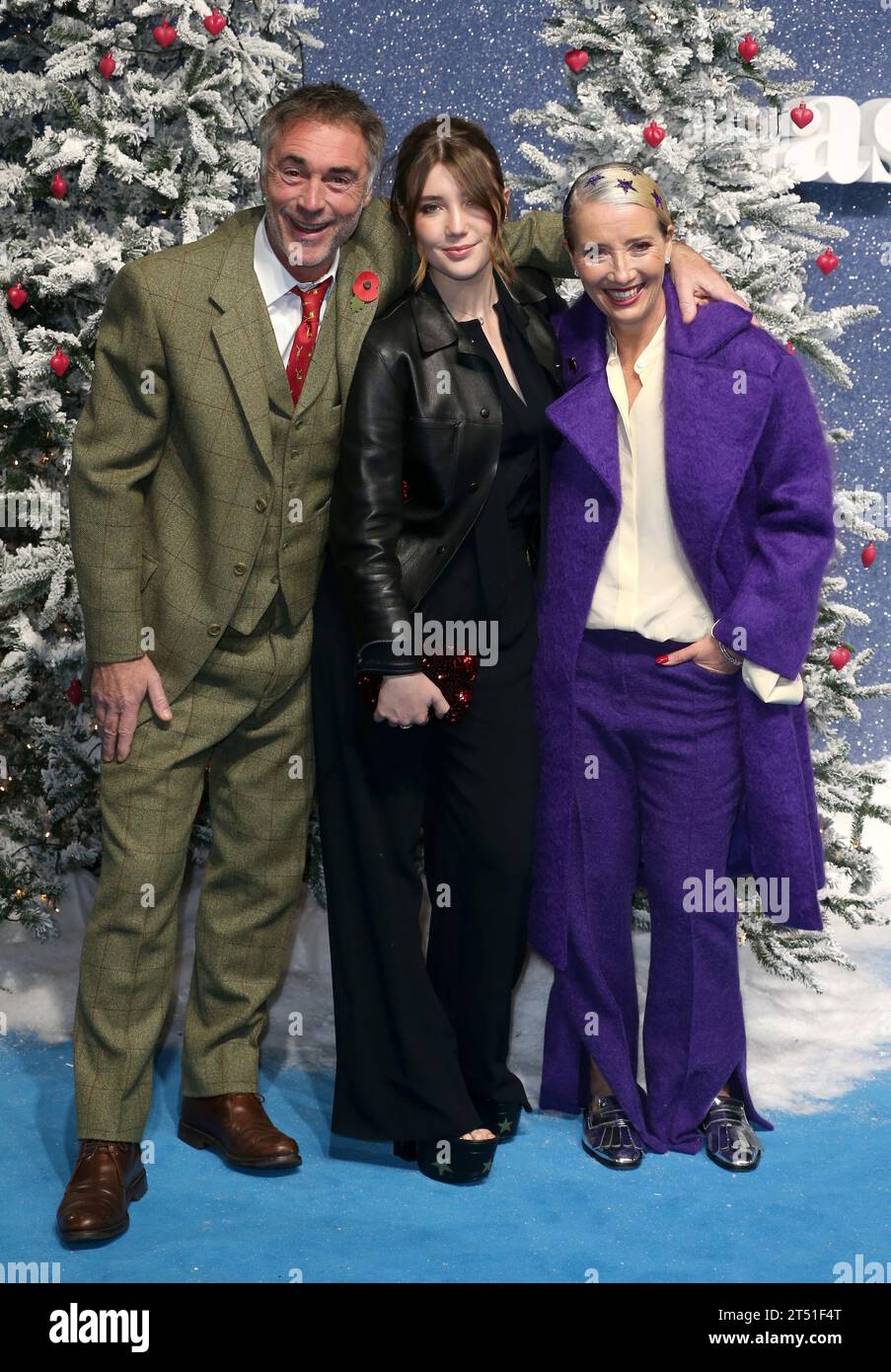 Londra, Regno Unito. 11 novembre 2019. Greg Wise, Gaia Wise ed Emma Thompson partecipano alla premiere britannica "Last Christmas" al BFI Southbank di Londra. (Foto di Fred Duval/SOPA Images/Sipa USA) credito: SIPA USA/Alamy Live News Foto Stock